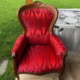 fauteuil-rouge-bois