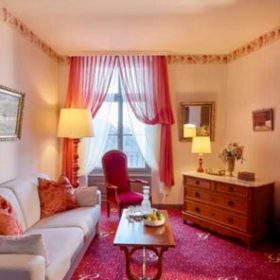 grandhotel-giessbach-canape
